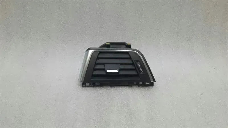 BMW 3 Series F80 F30 Air Vent Right 9346226 Air Vent RHD Right Hand Drive