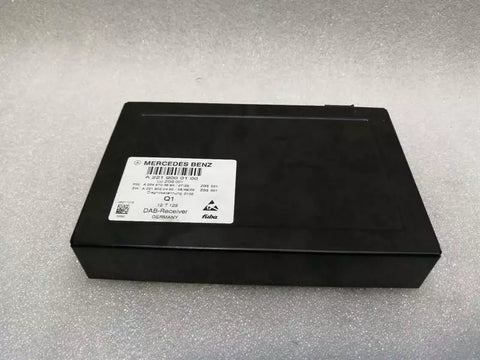 Mercedes S-Class W221 Audio Module A2219000100 DAB Receiver