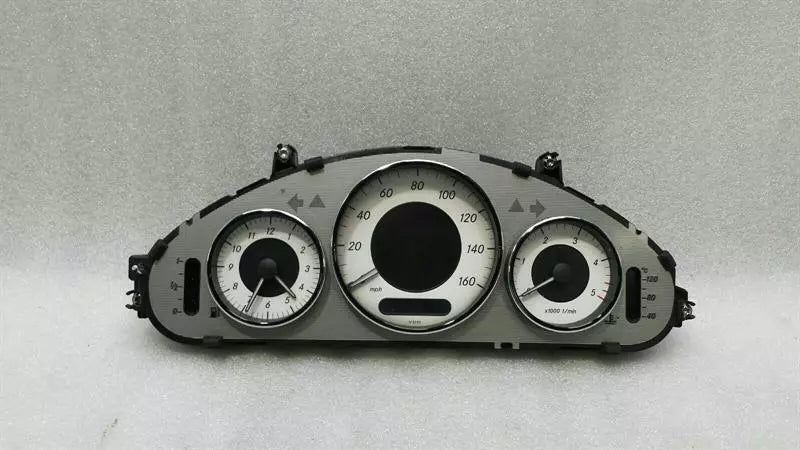 Mercedes CLS W219 Instrument Cluster A2195401047 Speedometer MPH Diesel MOP