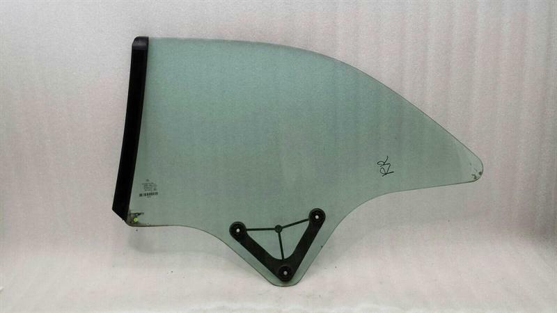 Mercedes E Class W207 Right Rear 1/4 Glass A2076701800 Door Glass 1/4 Rear Right