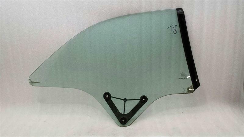 Mercedes E Class W207 Left Rear 1/4 Glass A2076701700 Door Glass 1/4 Rear Left