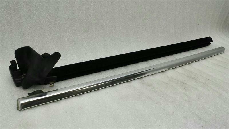 Mercedes W207 Convertible RRH Moulding A2076730483 Hi Re Quarter Window Sealer