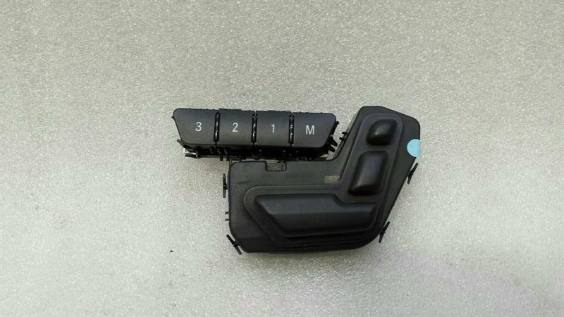 Mercedes E Class W207 Right Seat Switch A2128700558 Right Seat Switch