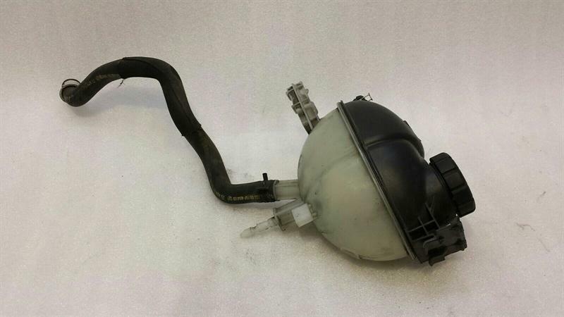 Mercedes GLK X204 W204 W212 Expansion Tank A2045000749 Expansion Tank