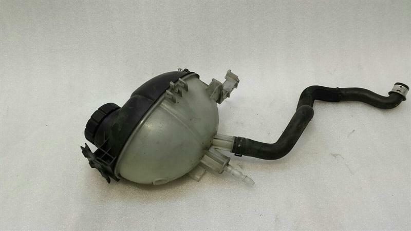 Mercedes GLK X204 W204 W212 Expansion Tank A2045000749 Expansion Tank