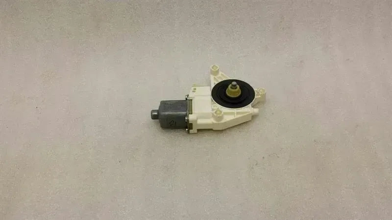 Mercedes GLK X204 door window motor A2048200142 window regulator motor front left