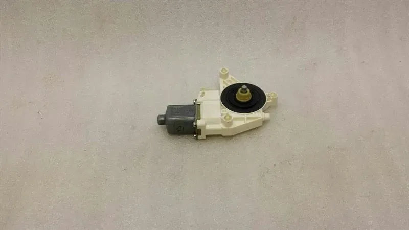 Mercedes GLK X204 door window motor A2048200142 window regulator motor front left