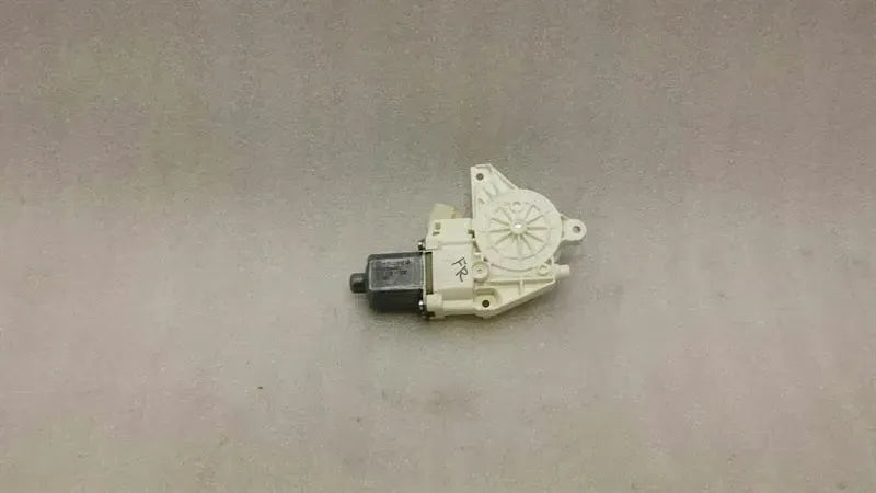 Mercedes GLK X204 door window motor A2048200242 window regulator motor front right
