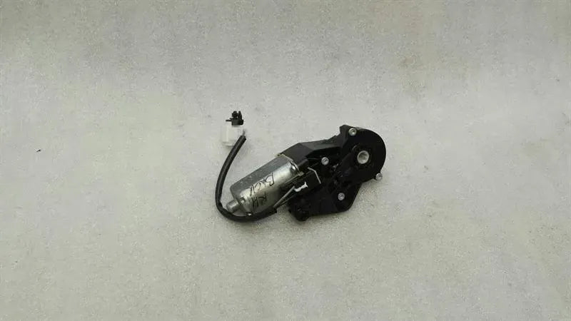 Mercedes GLK X204 front right seat engine A0068205842 seat engine front right