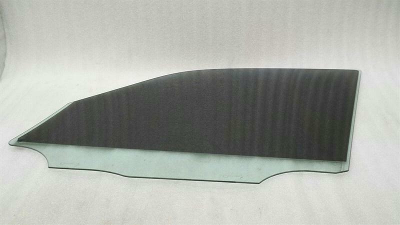 Mercedes GLK X204 FRH Door Glass A2047250400 Front Right Door Glass