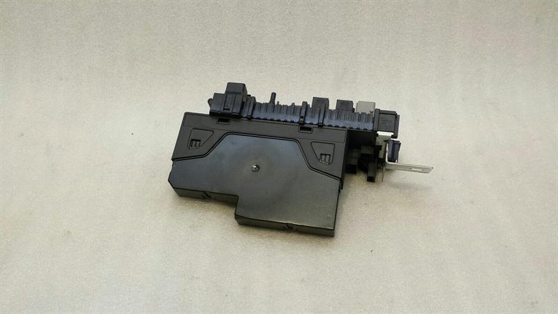 Mercedes GLK X204 Fuse Box A2049005301 Fuse Box SAM