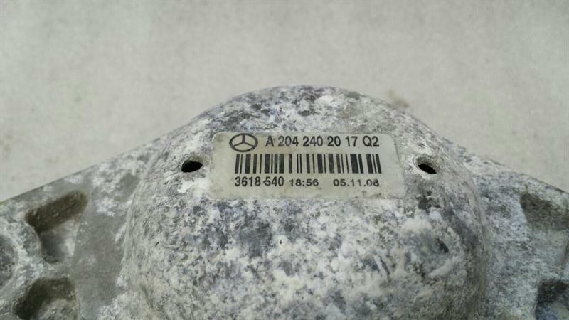 Mercedes GLK X204 Engine Mount A2042402017 Engine Holder GLK350 M272
