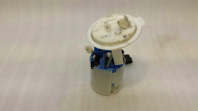 Mercedes GLK X204 Fuel Pump Electric A2044700794 Fuel Pump V6