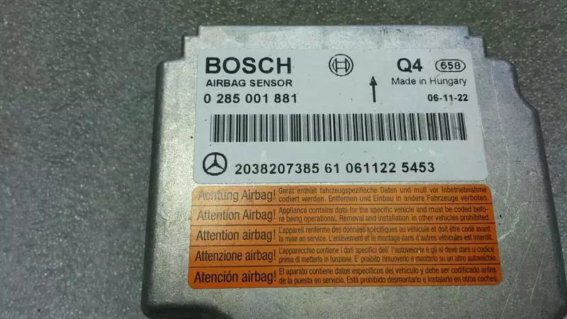 Mercedes CLK W209 Safety Module ECU A2038207385 Air Control Unit SRS