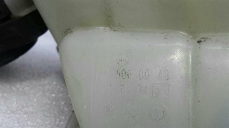 Mercedes SLK350 R171 Expansion Tank A1715000049 Expansion Tank Coolant V6