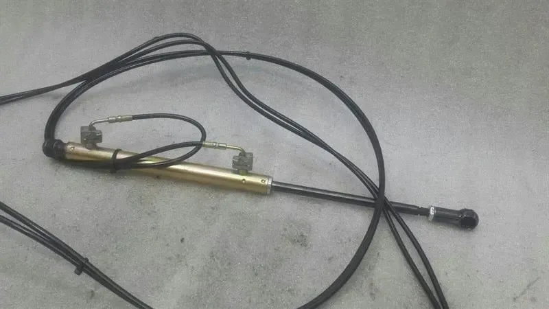 Mercedes SLK R171 RLH Hydraulic Cylinder A1718000572 Hydraulic Cylinder Left HL