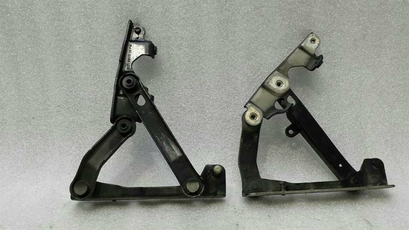 Mercedes SLK R171 Bonnet Hinge Set A1718800128 Hood Hinge Set Black