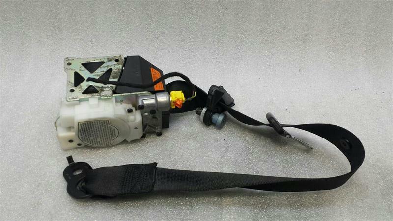 Mercedes SLK350 R171 front seat belt A1718600285 seat belt belt front RE