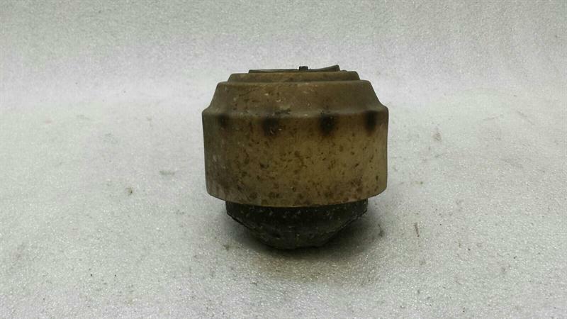 Mercedes SLK R171 right engine mount A2112403417 engine mount right