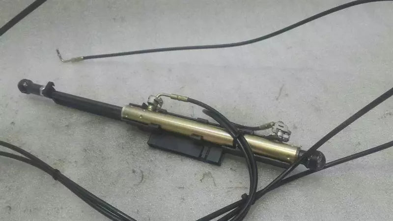 Mercedes SLK R171 RRH hydraulic cylinder A1718000672 hydraulic cylinder right HR