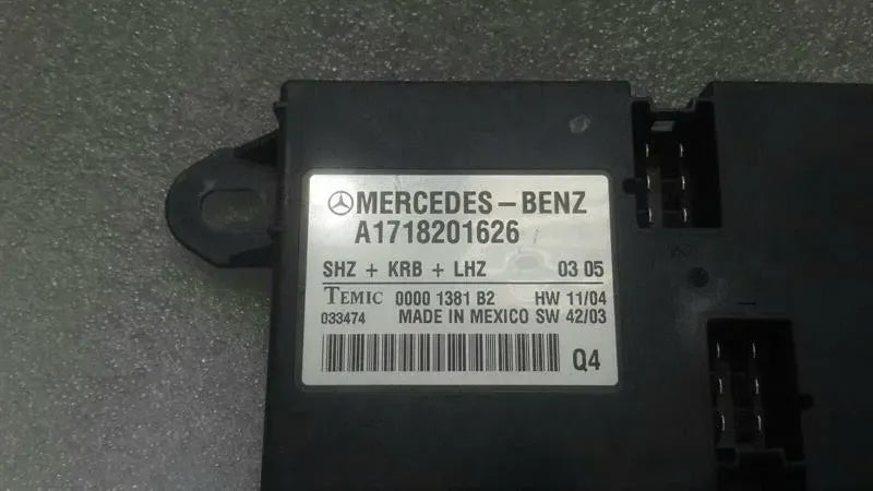 Mercedes SLK350 R171 seat heated module A1718201626 seat heater control unit