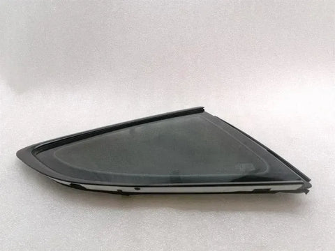 Porsche Cayman 718 Right Rear Quarter Glass 98154311212 Door Glass 1/4 Rear Re