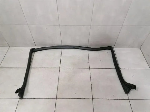 FERRARI 458 F142 SPIDER WINDSCREEN PERIMETER SEAL 82200900 WINDSHIELD
