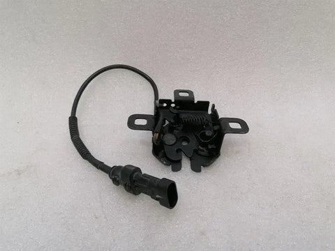 Ferrari 458 F142 Spider Boot Lock 84076100 Tailgate Lock