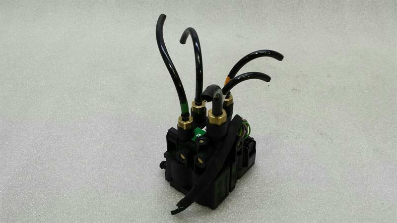 LR037082 RANGE ROVER L405 air suspension valve rear valve block