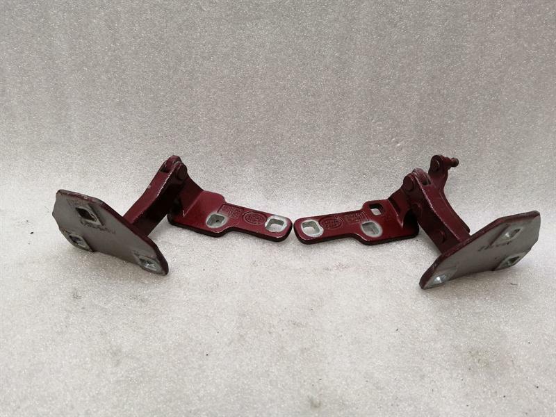 Land Rover Range Rover L405 Tailgate hinge LR048168 Tailgate hinge