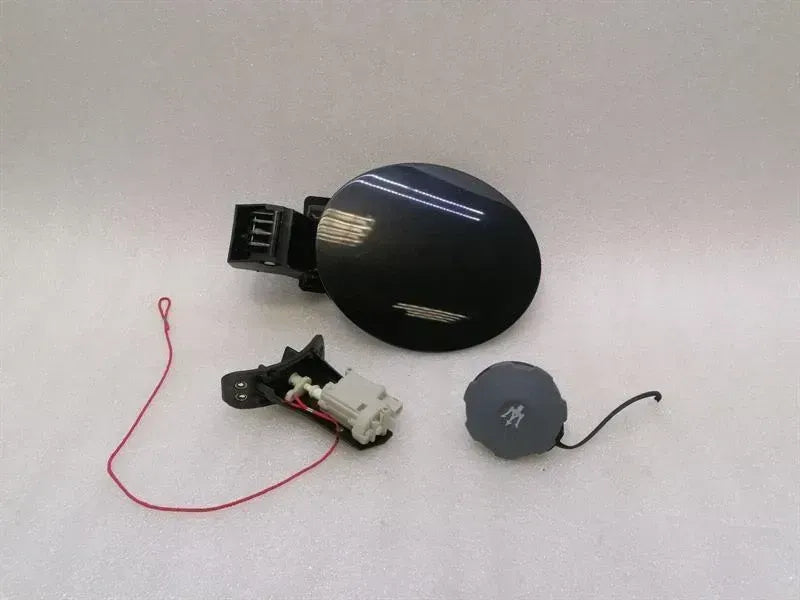 Maserati Granturismo M145 fuel filler cap 980145030 fuel cap tank flap