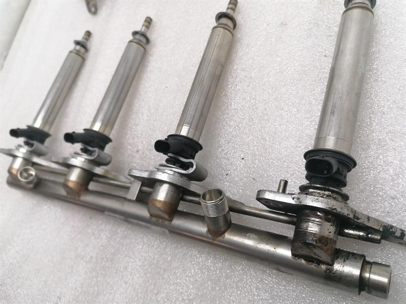 MERCEDES S-Class W222 Fuel Rail A2780702495 Fuel Injection Moulding Pipe Distributor SET