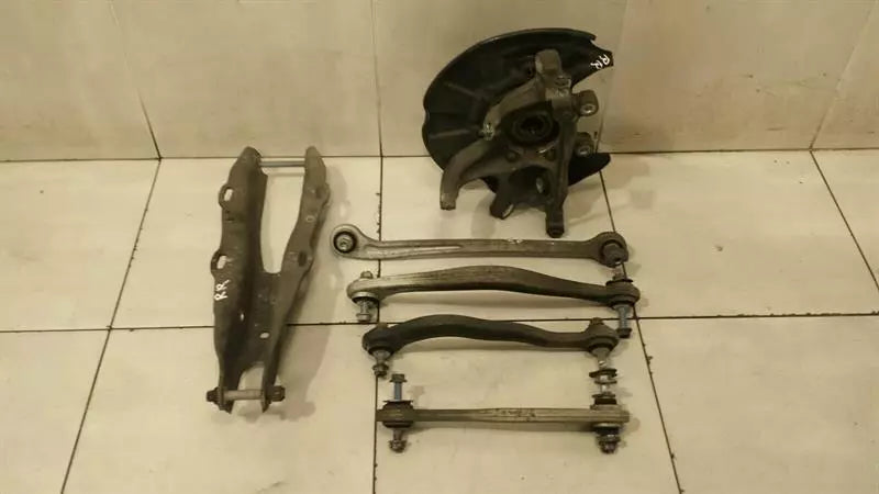 Mercedes S W222 Right Rear Hub A2223501041 Wheel Bearing Housing Rear Right SET CL