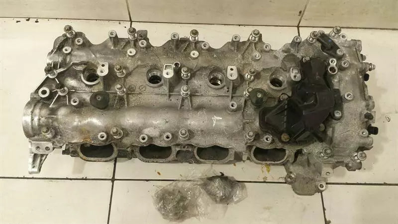 Mercedes S-Class W222 S500 Cylinder Head A2780107703 CYLINDER HEAD M278