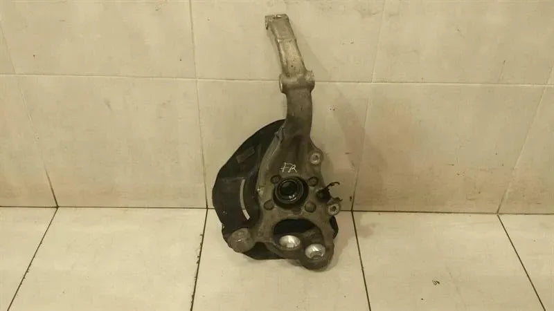 Mercedes S-Class W222 FRH Hub A2223322201 Wheel Bearing Housing Front Right 4-Matic