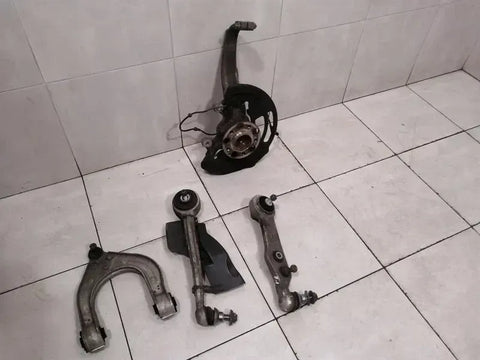 Mercedes SL R231 Right Front Hub Set A2313320801 Wheel Bearing Housing Front Re Set