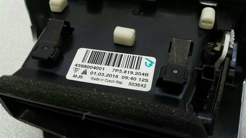Porsche Cayenne 958 Rear Right Air Vent 7P5819204B Ventilation Nozzle Vent