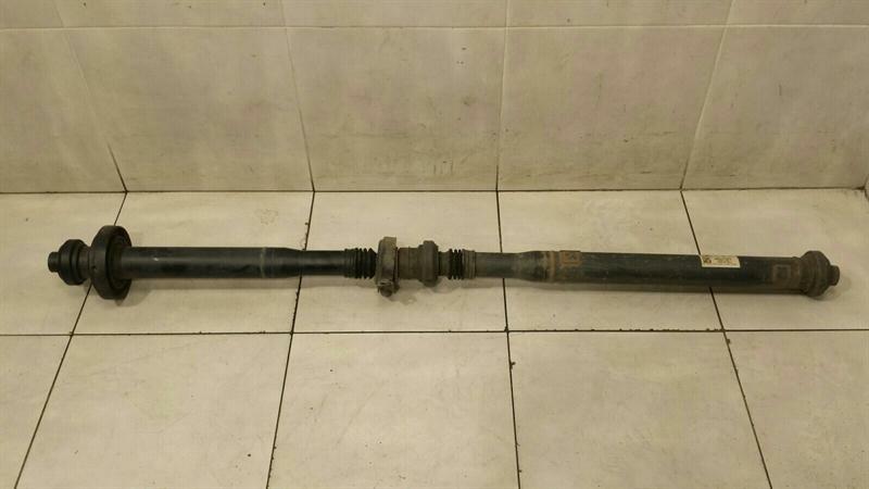 Porsche Cayenne 958 92A Propshaft 7P0521102R Propshaft