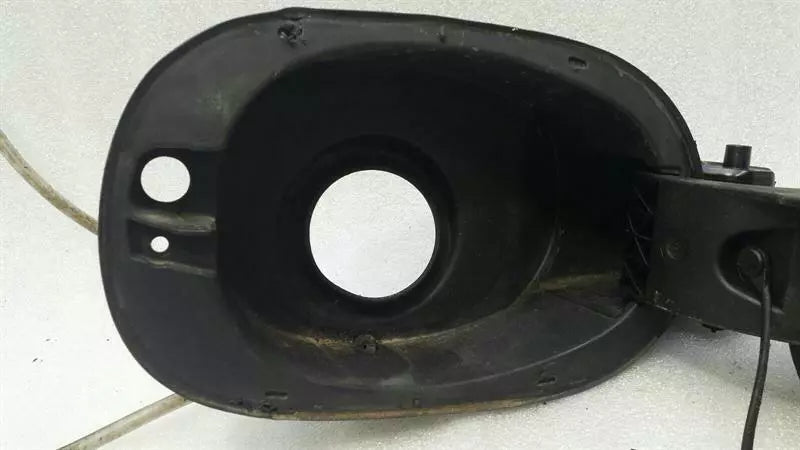 Porsche Cayenne 958 fuel filler cap 7P5809857 fuel cap tank flap