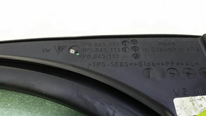 Porsche Cayenne 958 92A Righ Front 1/4 Glass 7P6845114 Door Panel 1/4 Front Right