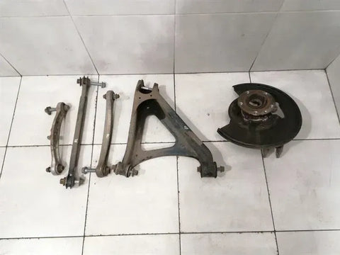 Porsche Cayenne 958 92A Left Rear Hub 95833161101 Wheel Bearing Housing Rear Left
