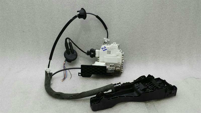 Porsche Macan 95B RHD front left door lock 8J2837015E right hand drive