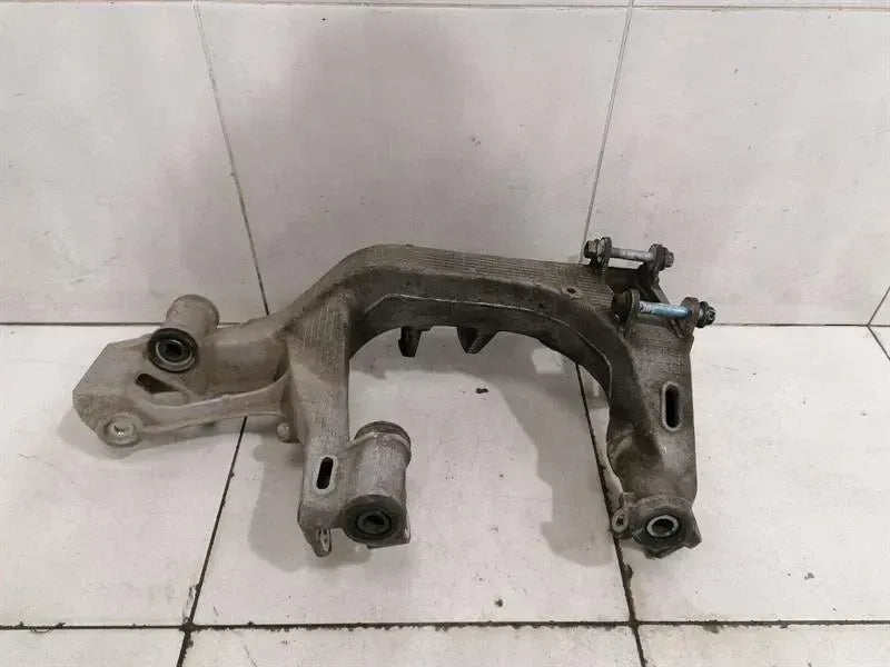Porsche 911 997 subframe rear 99733115103 rear left axle frame rear axle