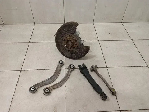 Mercedes C Class W205 Left Rear Hub A2053509713 Wheel Bearing Housing Rear Left