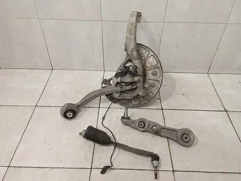 Mercedes C Class W205 Left Front Hub A2053309903 Wheel Bearing Housing Front Left