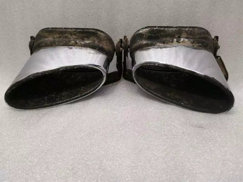 Bentley Continental GTC V8S exhaust muffler tip 3W0253681C tailpipe exhaust cover