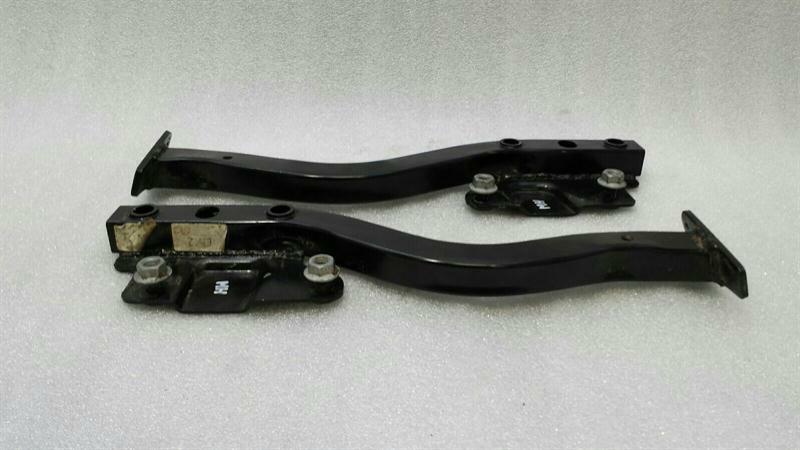 Bentley Continental GTC V8S Radiator Support 3W0199418 Bracket Carrier