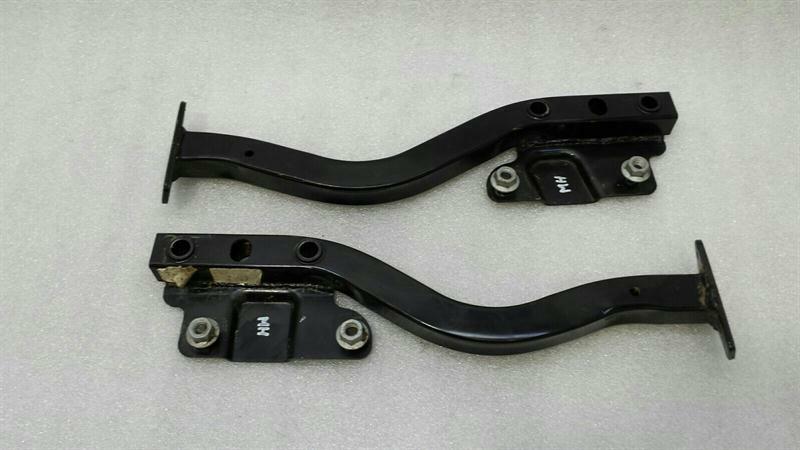 Bentley Continental GTC V8S Radiator Support 3W0199418 Bracket Carrier