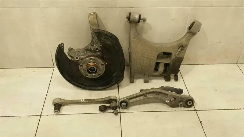 Bentley Continental GTC V8 Left Rear Hub 3W0505435A Wheel Bearing Housing Left SET
