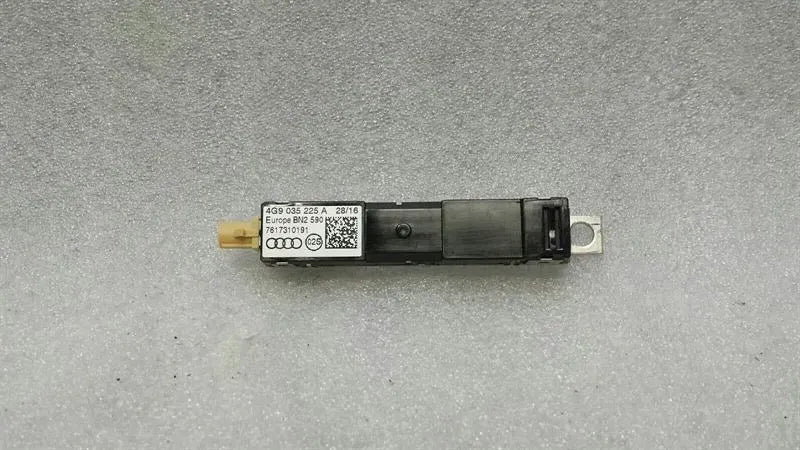 Audi RS6 4G Aerial / Antenna 4G9035225A Antenna